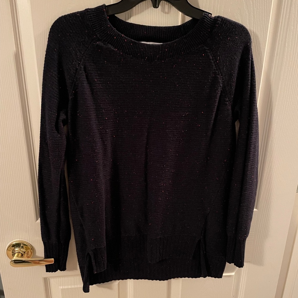 Navy blue and red speckled sweater